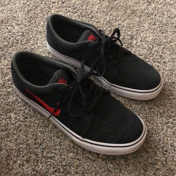 Nike Shoes - Nike SB
